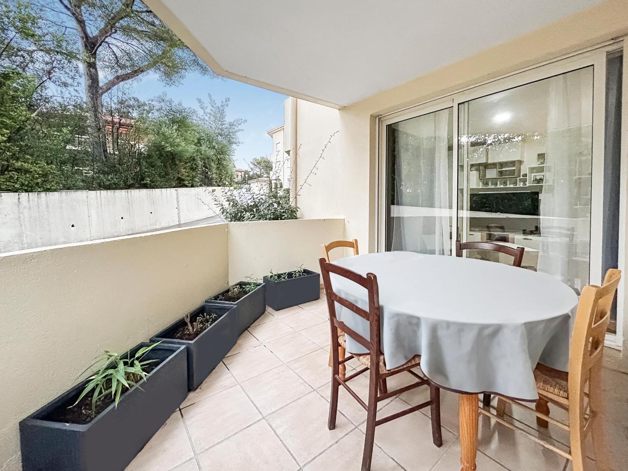 Balcon, Parking, Piscine Et Clim' A 2 Pas Du Port Santa Lucia Apartment Saint-Raphael  Ngoại thất bức ảnh
