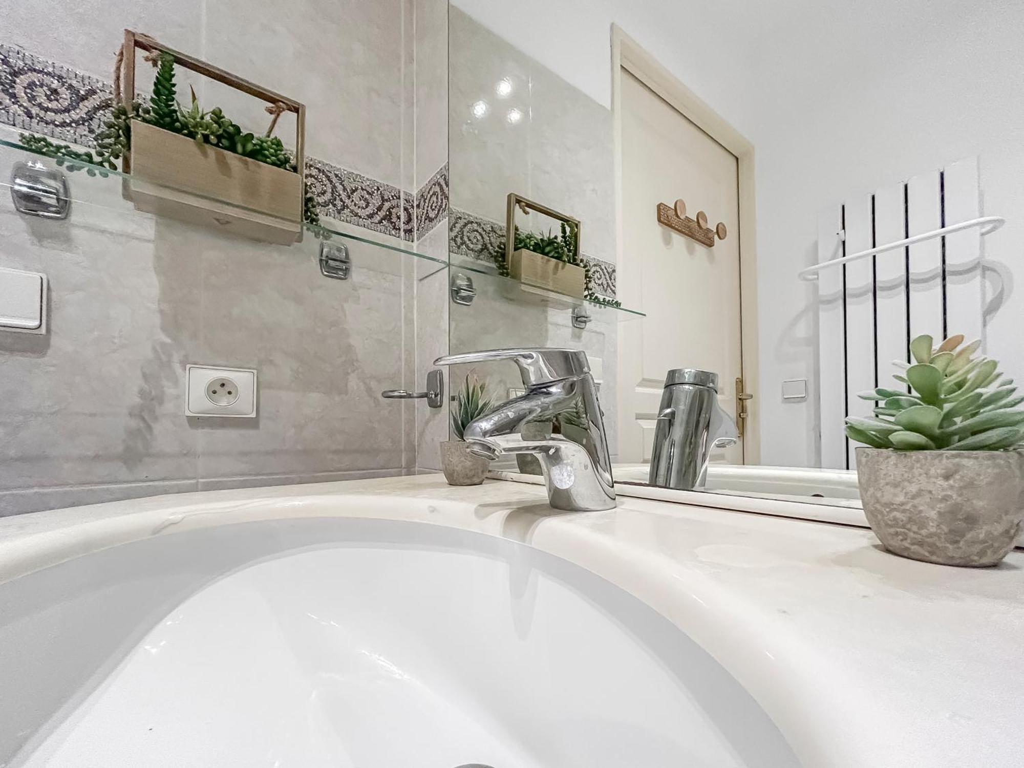 Balcon, Parking, Piscine Et Clim' A 2 Pas Du Port Santa Lucia Apartment Saint-Raphael  Ngoại thất bức ảnh