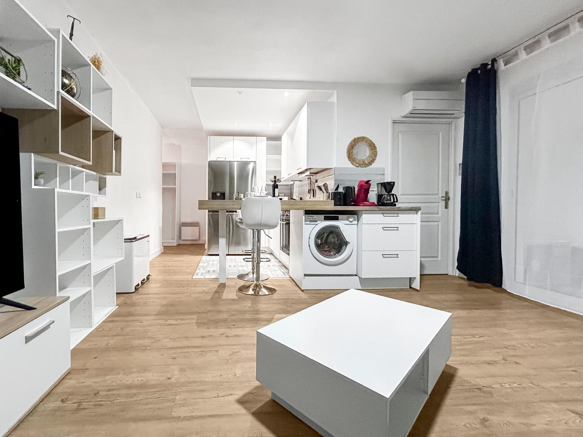 Balcon, Parking, Piscine Et Clim' A 2 Pas Du Port Santa Lucia Apartment Saint-Raphael  Ngoại thất bức ảnh